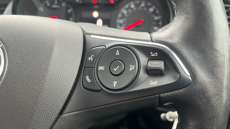 Vauxhall Crossland X 1.2T ecoTec [110] SE Nav 5dr [6 Speed] [S/S] Petrol Hatchback